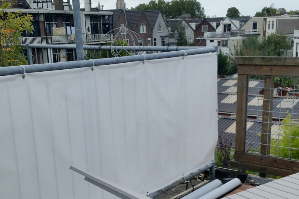 Balkondoek ophangen