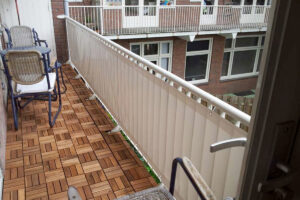 Hoe scherm je je balkon af