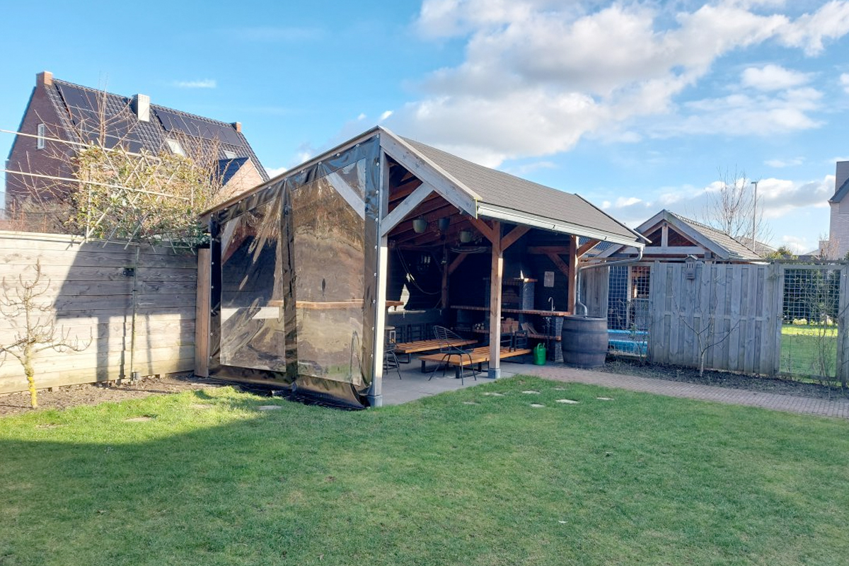 Plastic scherm voor veranda