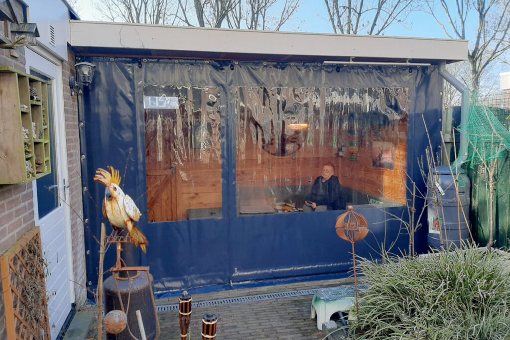 Plastic scherm voor veranda