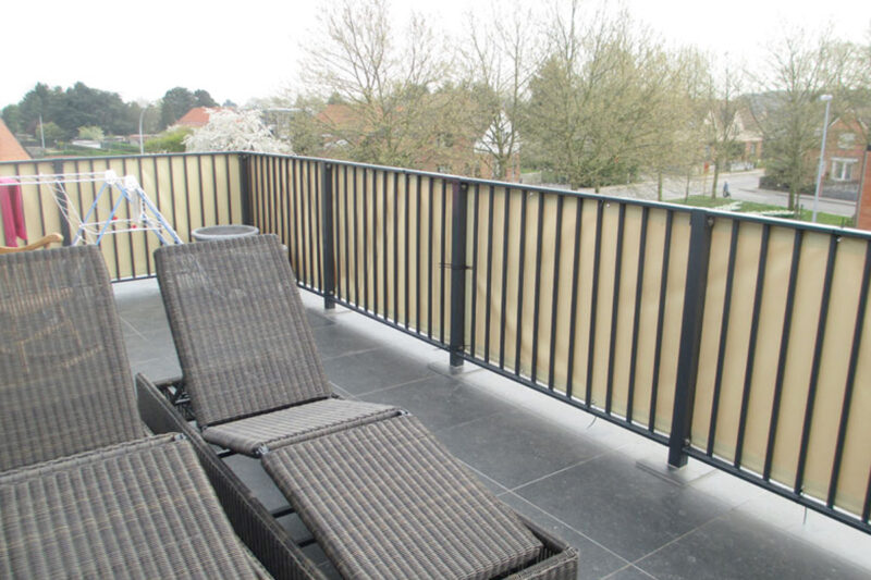 Wat te doen tegen in kijk op balkon