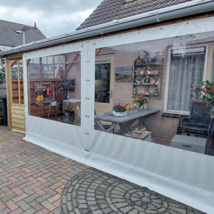 Verandazeil met raam