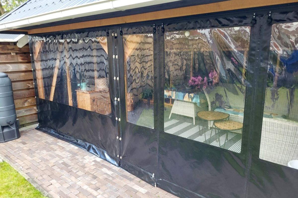 Verandazeil laten maken: comfort en bescherming in jouw tuin