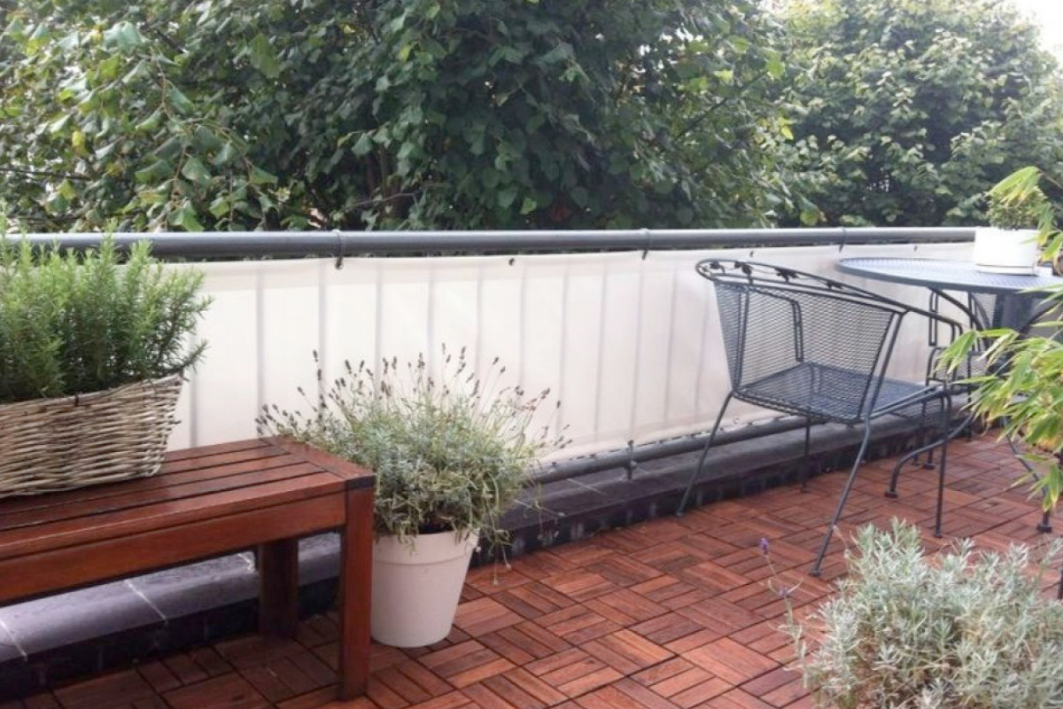 Balkonscherm bestellen: zo geef je je balkon comfort en stijl