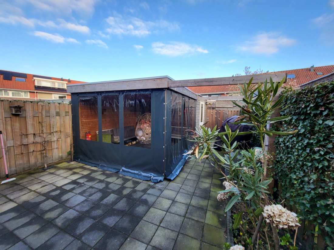 Schoon en helder verandadoek na regelmatig onderhoud